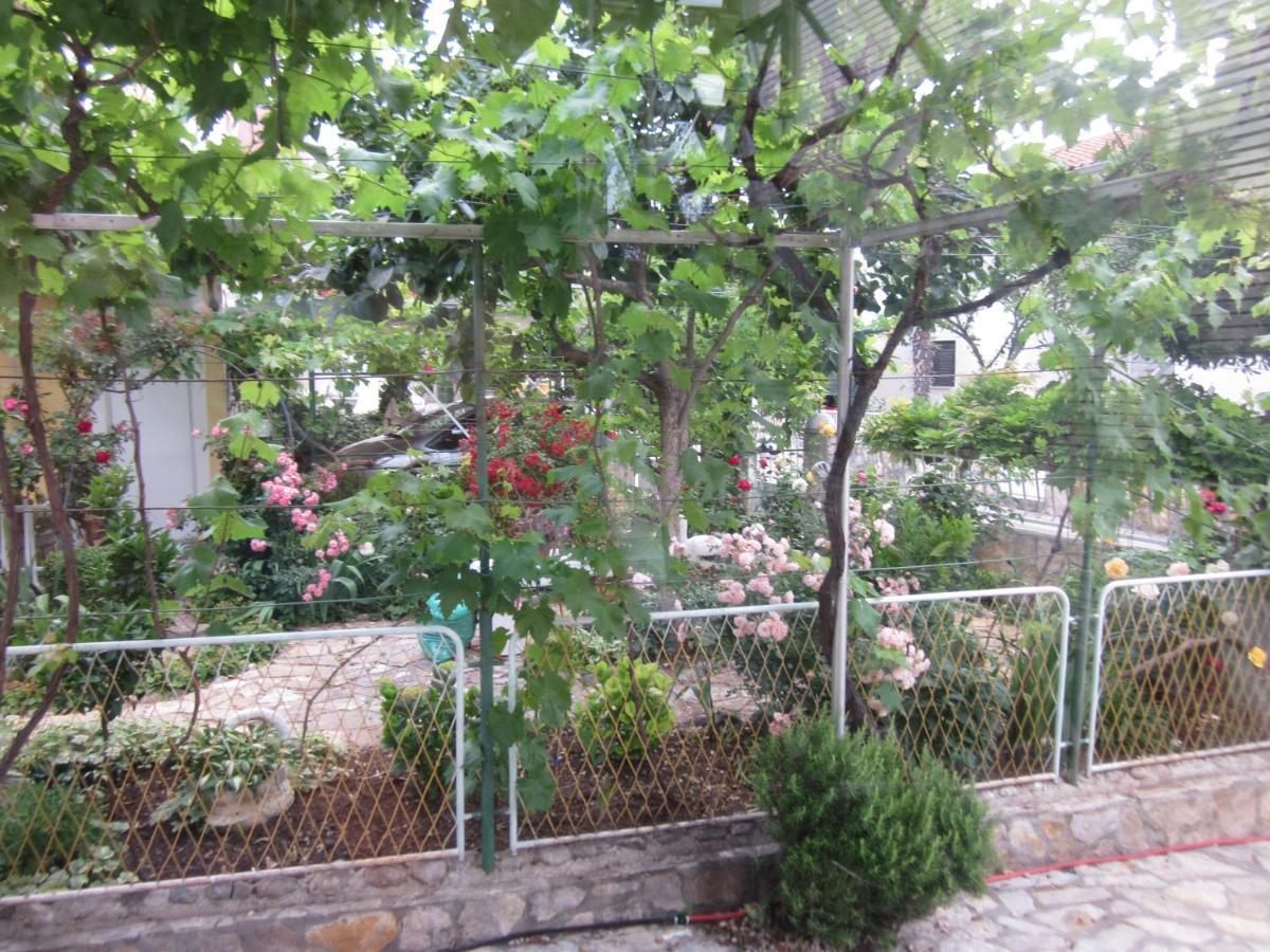 Gaestehaus Mimesis Vodice Bagian luar foto